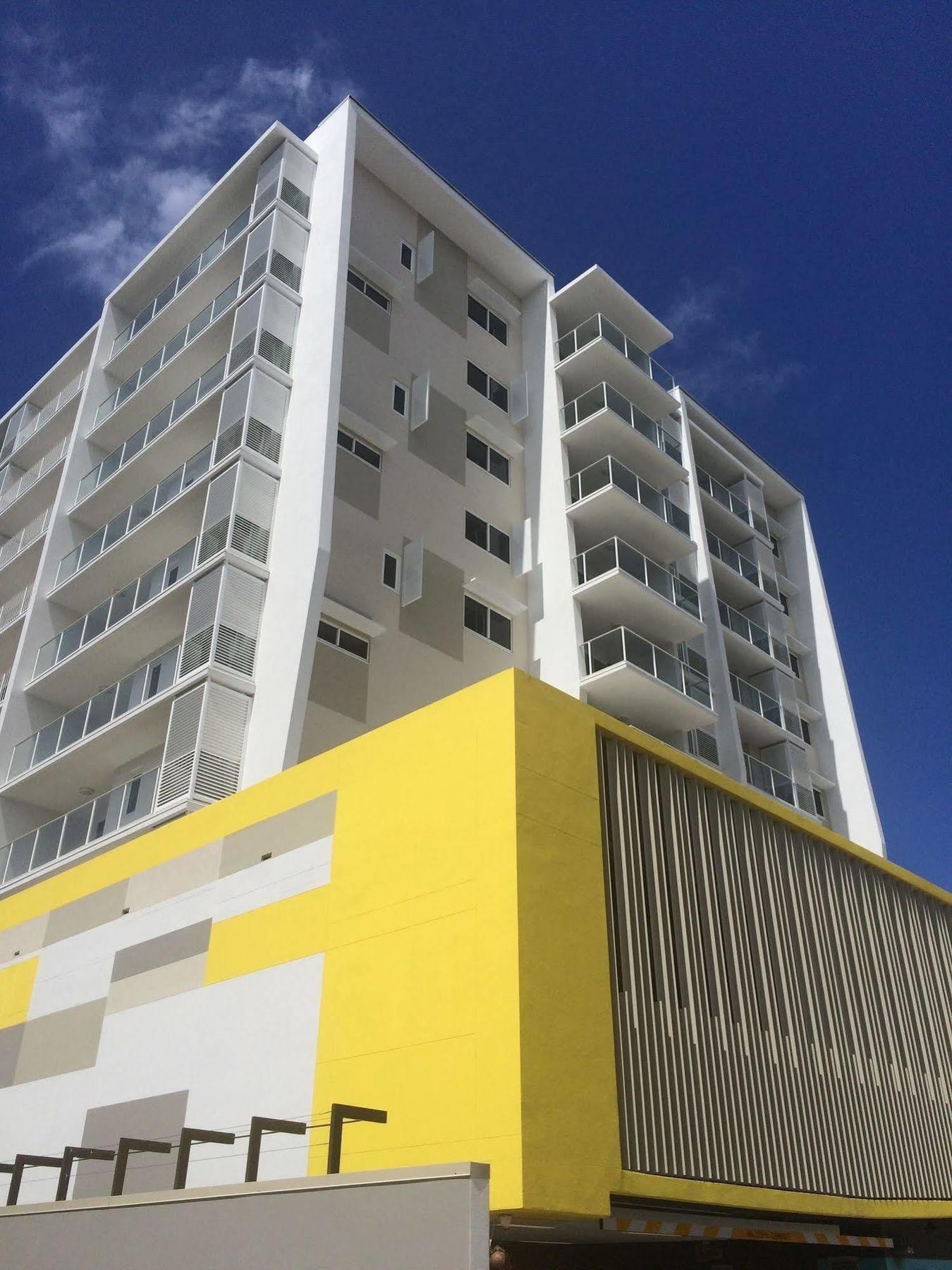 Riviera Mackay Aparthotel Exterior photo